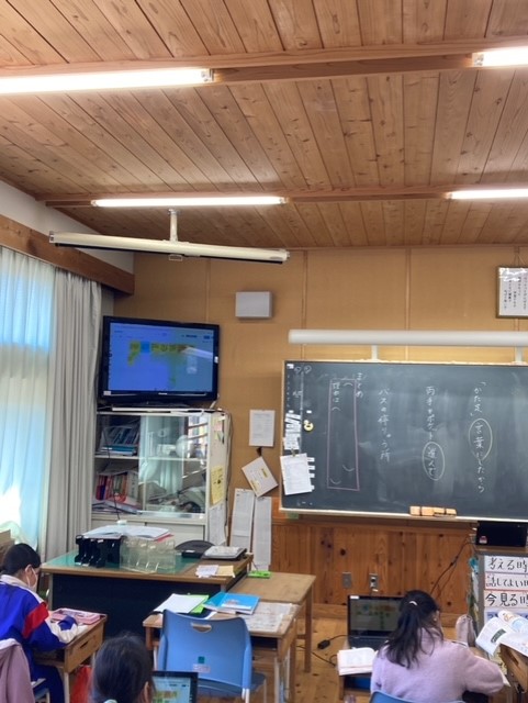 ときがわ町立萩ヶ丘小学校でのICT支援を行いました（2023年2月28日）