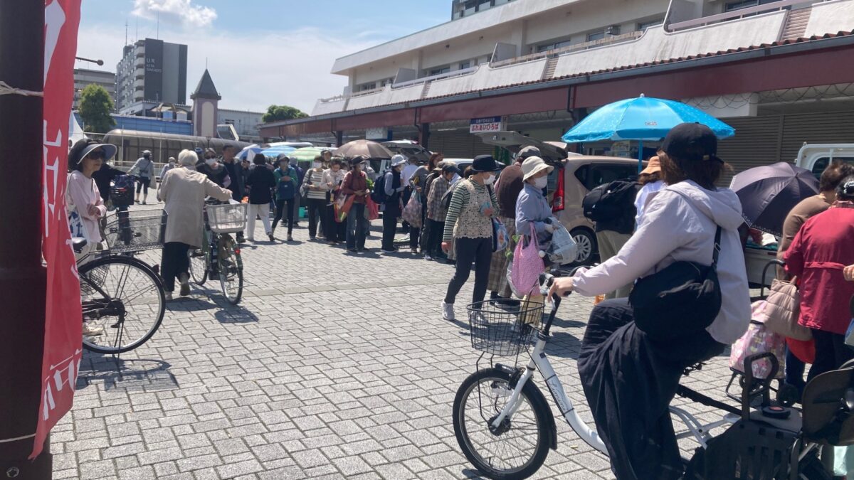 5月に初夏の日差しを感じた北坂戸団地「軽トラ市」～　キタサカまちづくり部　～（2025年5月13日）