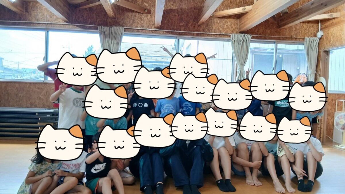 坂戸高校2年生の生徒5人が、民間学童にじそらクラブに遊びにきてくれました（2025年8月20日）