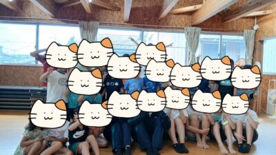 坂戸高校2年生の生徒5人が、民間学童にじそらクラブに遊びにきてくれました（2025年8月20日）