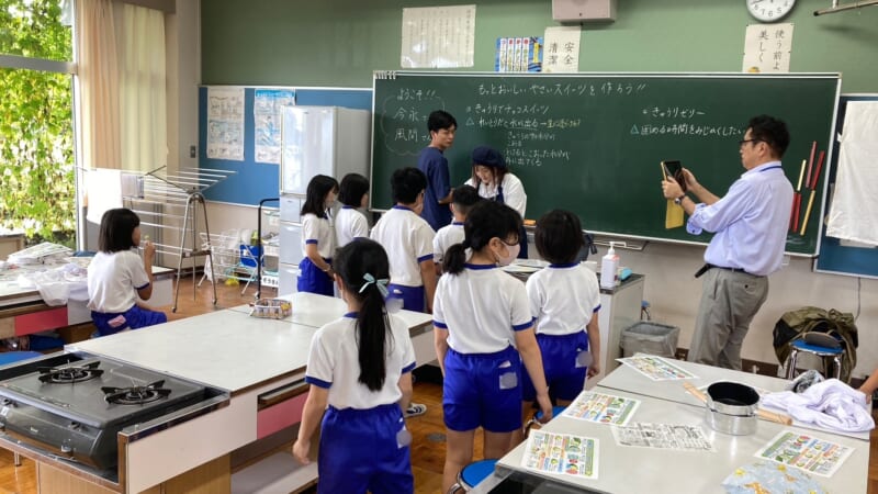 鳩山町立亀井小学校でPutney Bakeさんによる特別授業「野菜スイーツづくり」（2026年9月30日）